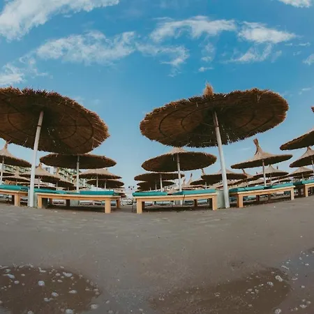 Sim Seaside Daire Navodari