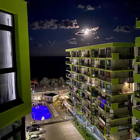 Apartment Sim Seaside