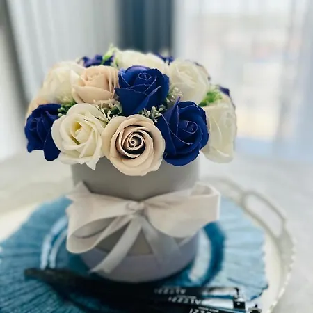 Sim Seaside Apartment