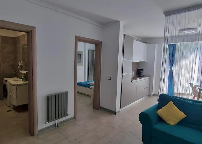 Sim Seaside Navodari